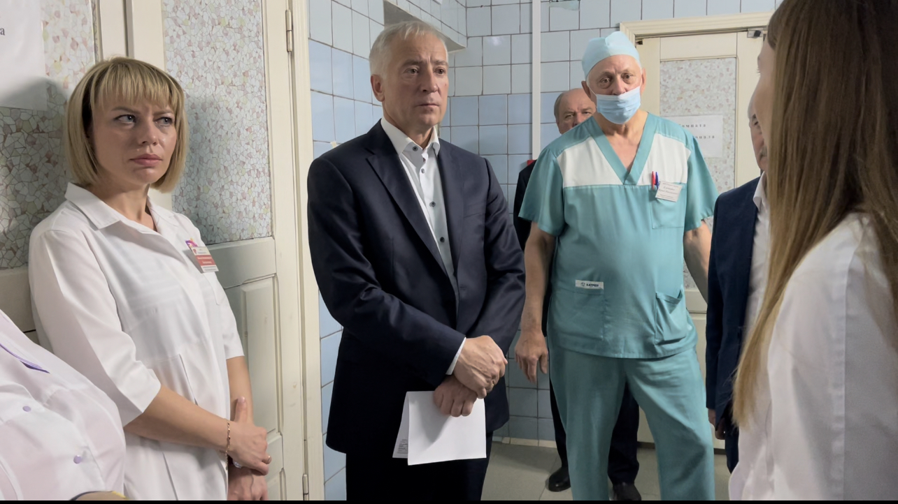 Врио губернатора Томской области Владимир Мазур проверил в Парабели работу учреждений здравоохранения.