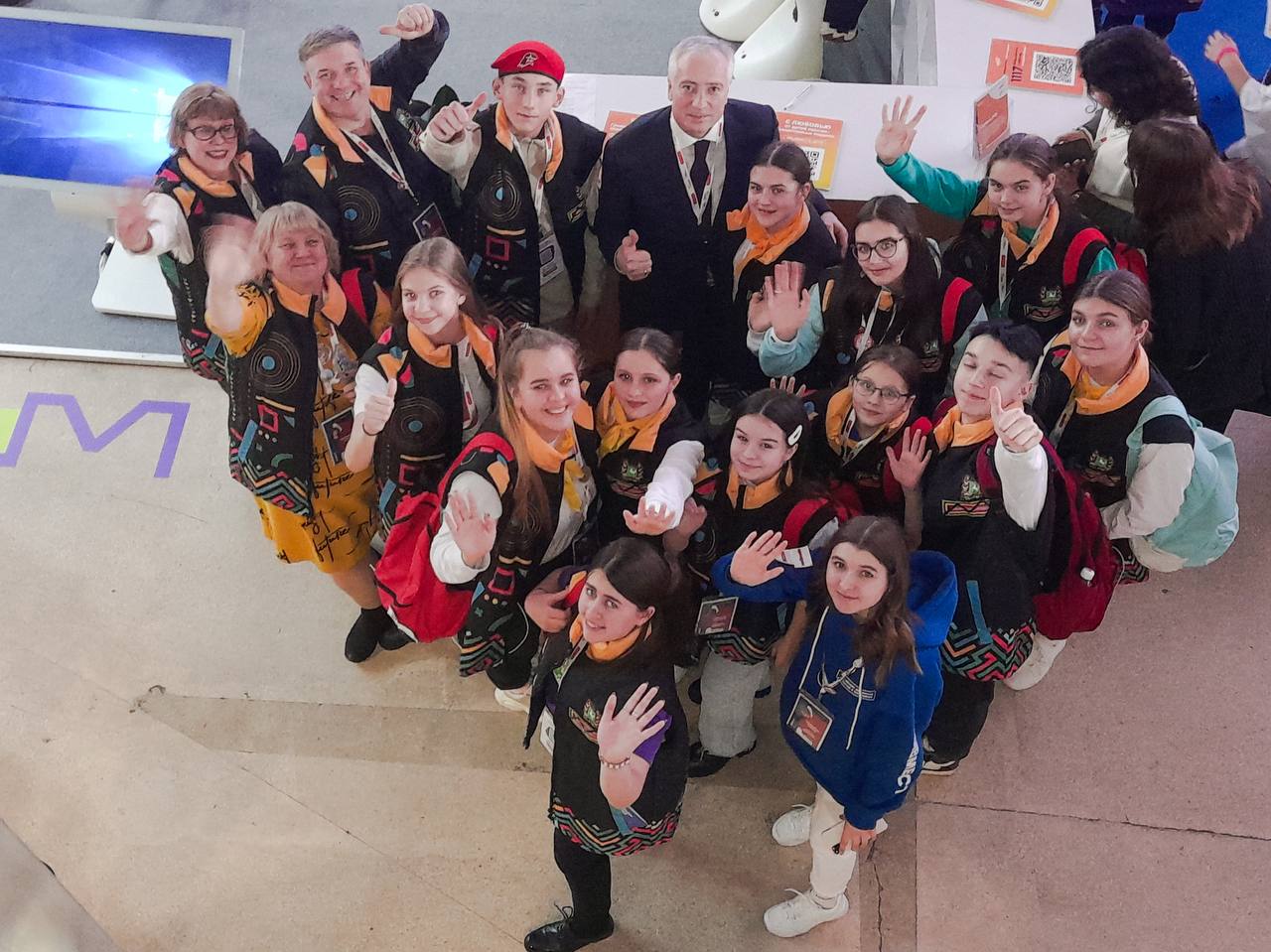 Ученица Новосельцевской средней школы Парабельского района Карина Нечаева стала делегатом 1-го съезда Российского движения детей и молодёжи.